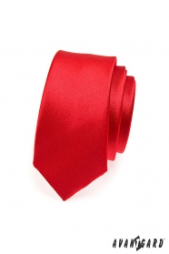 Czerwony wąski krawat