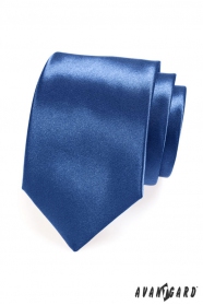 Błyszczący królewski niebieski krawat