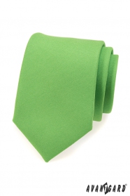 Wyróżniającą zielony krawat