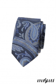 Niebieski, wąski krawat z nowoczesnym wzorem
