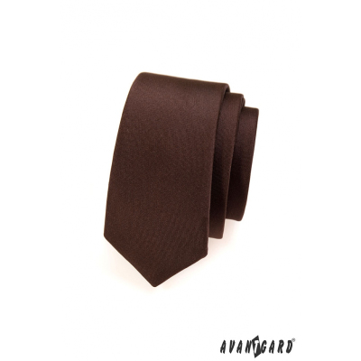 Wąski krawat w kolorze brązowym matowym