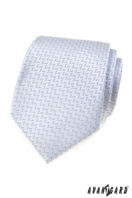 Biały krawat z niebieskim wzorem