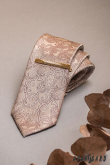 Beżowy krawat z motywem paisley - szerokość 7 cm